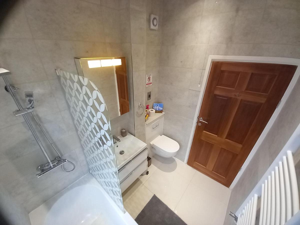 Luxury Holiday Home, Near Beach Саутенд-он-Си Экстерьер фото